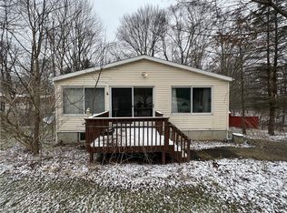 1285 Fenn Rd, Tallmadge, OH 44278