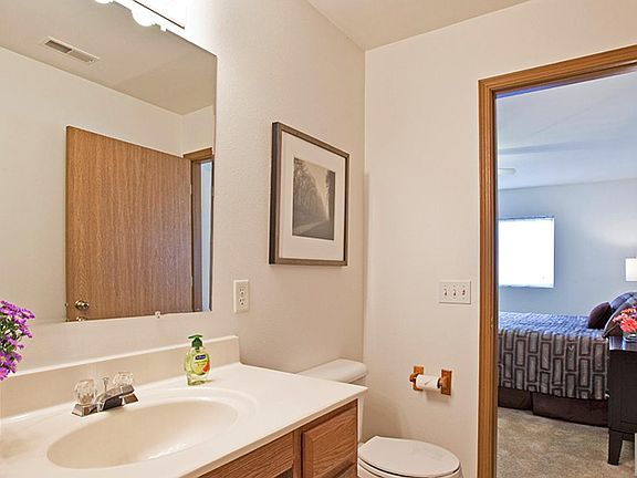 5th image of 3308 56th Ave Unit 207