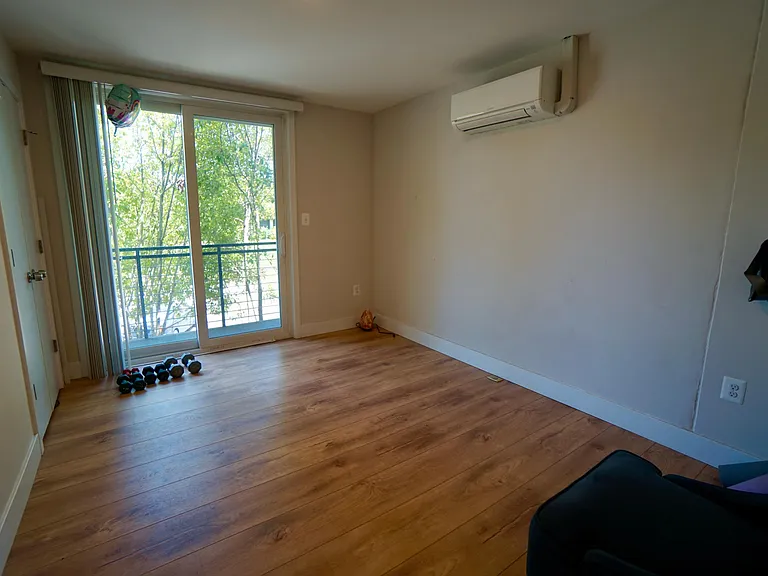 1101 Clifton St NW #B — Photo 7