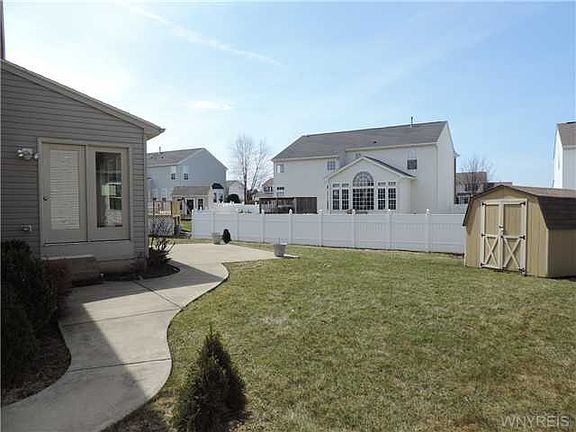 4th image of 11 Creekwood Dr