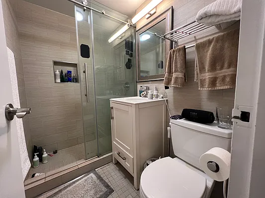 Rented by Living New York | media 12