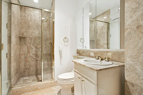 Rented by Renetta Real Estate | media 80