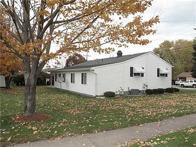 4th image of 2924 Davison Ave