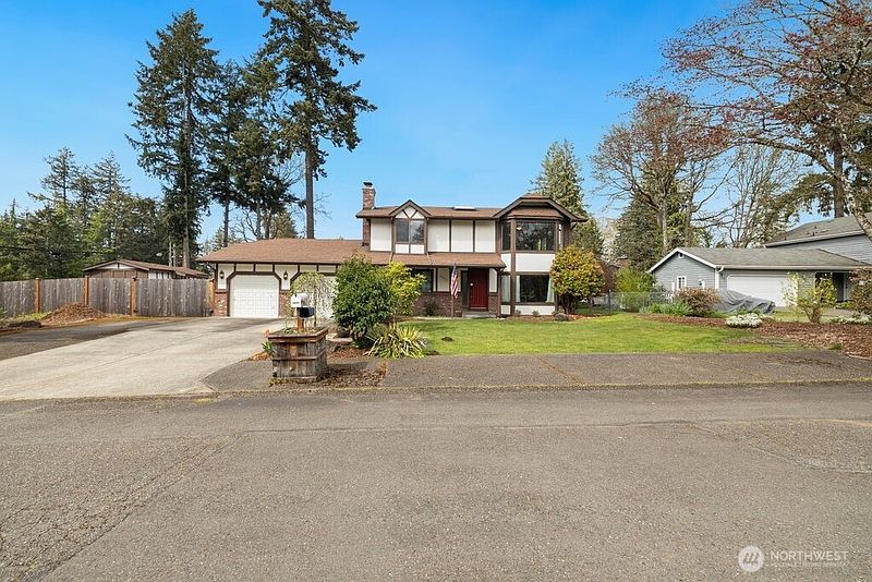 3rd image of 6423 76th Street Ct W