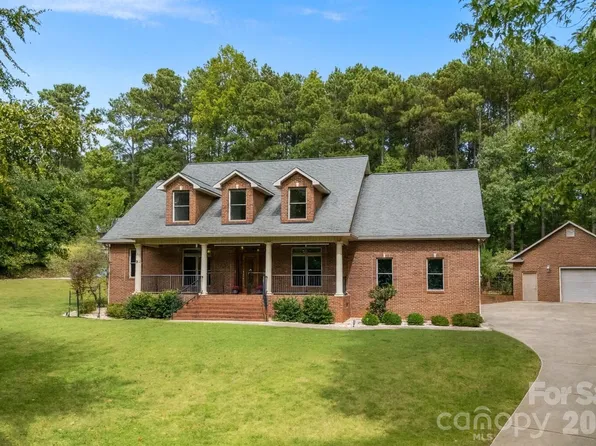 182 Broadview Cir, Mooresville, NC 28117