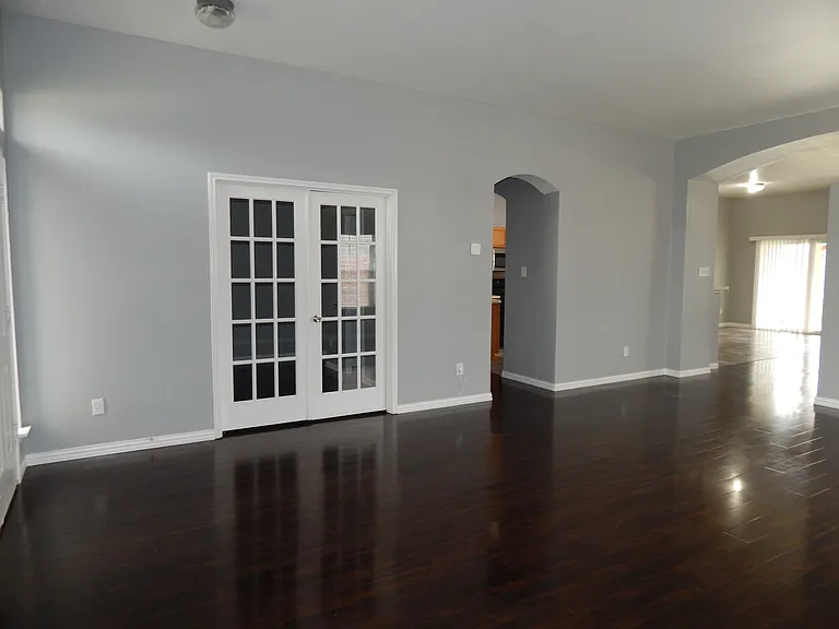2704 Pyramid Ln — Photo 7
