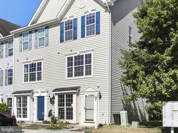 611 Hollowstone Rd, Frederick, MD 21703