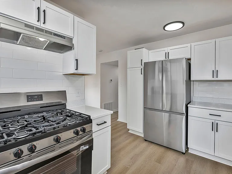 2535 Lysle Ln #4B — Photo 8