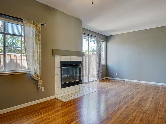 4th image of 115 Sheffield Lane UNIT 25