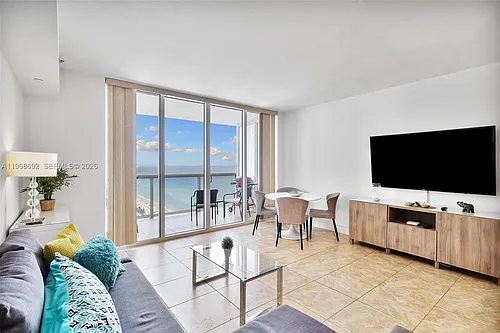 1830 S Ocean Dr #2409 Photo 1