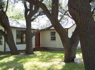 1504 Simpson St, Brady, TX 76825