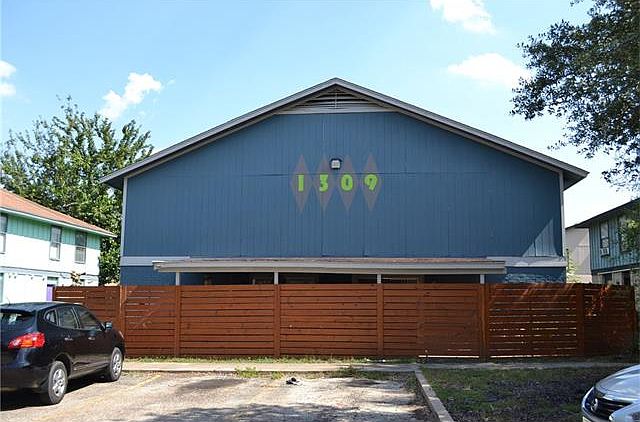 1st image of 1309 Southport Dr APT A