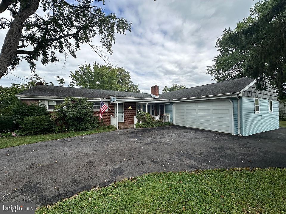 1st image of 923 Wertzville Rd