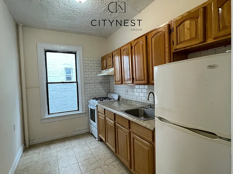 9016 4th Ave #2R — Photo 3
