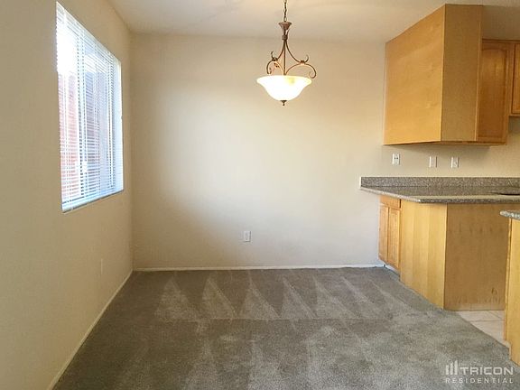 3rd image of 3137 Hemlock St