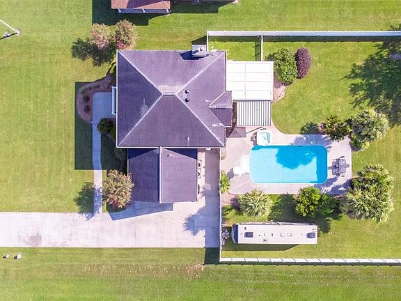 4th image of 140 Manchester Dr