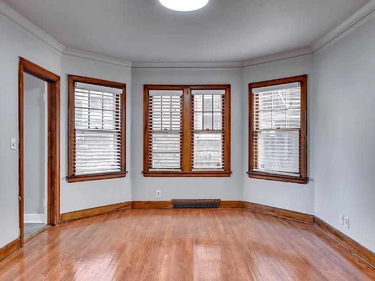 539 Park Ave #1 — Photo 20