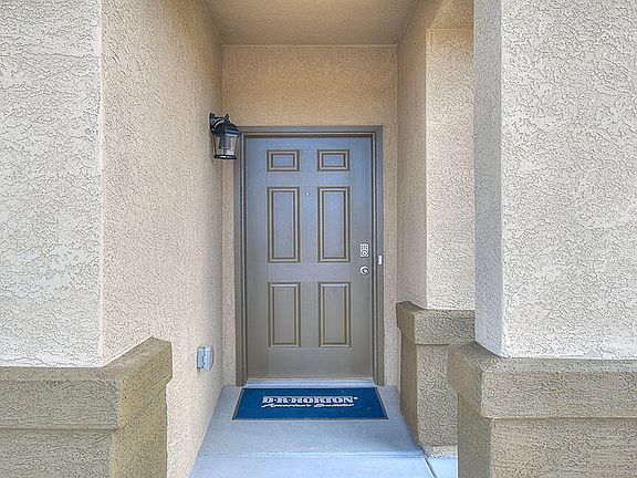 3rd image of 79 Tome Vista Dr