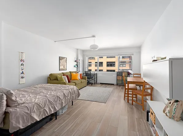 330 E 49th St APT 10G, New York, NY 10017