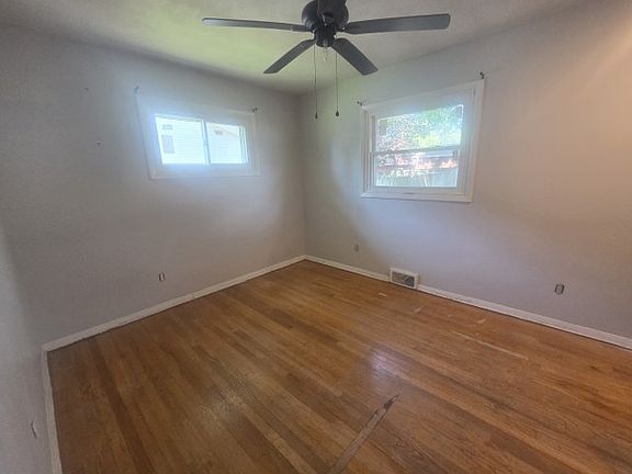 3rd image of 2507 29th Ave