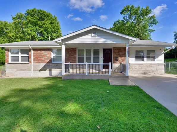 9348 Forman Rd, Saint Louis, MO 63123