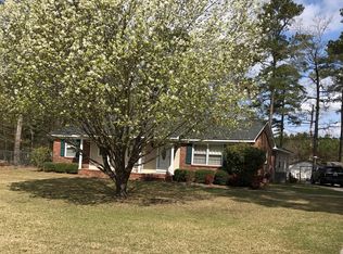 5202 Pineview Rd, Lumberton, NC 28360