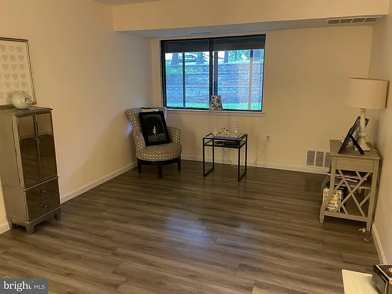 6 Longstream Ct #T2 — Photo 15