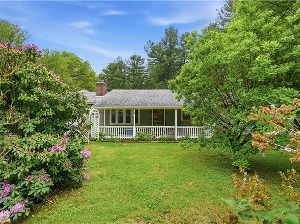 233 Victory Hwy, West Greenwich, RI 02817