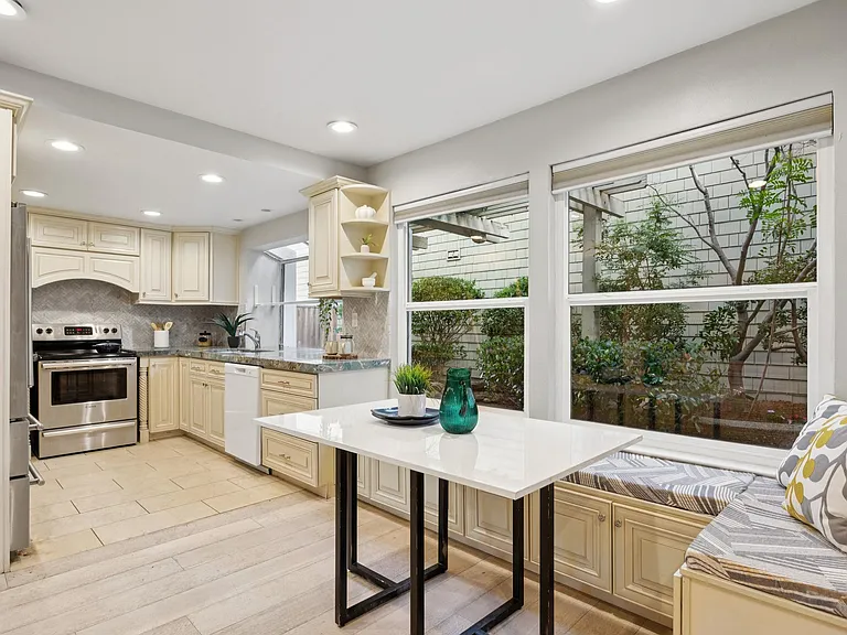 30 Sea Brg — Photo 45