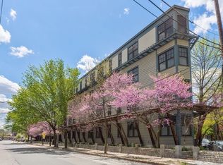 432 Norfolk St APT 2F, Somerville, MA 02143