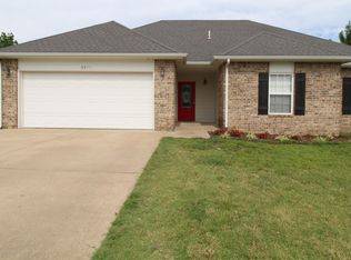 3977 Rosewood Pl, Tahlequah, OK 74464