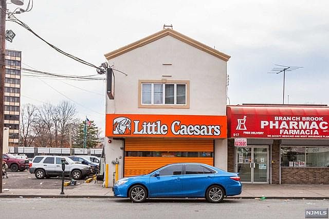1st image of 919 Franklin Ave #921