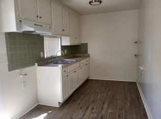 916 Bernard St #A, Bakersfield, CA 93305