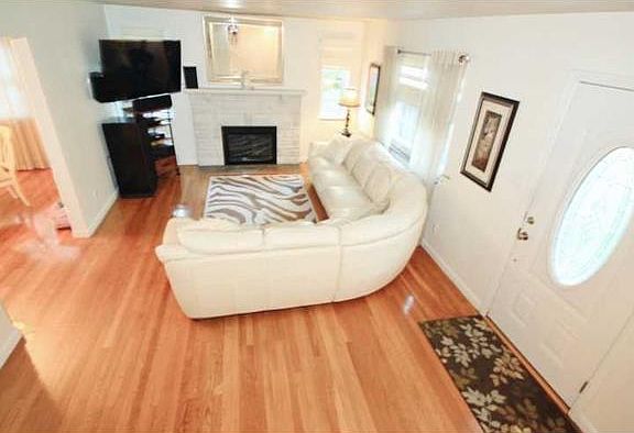 5th image of 120 Glenview Dr