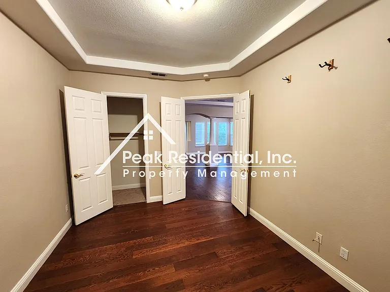 1044 Sandwick Way — Photo 16