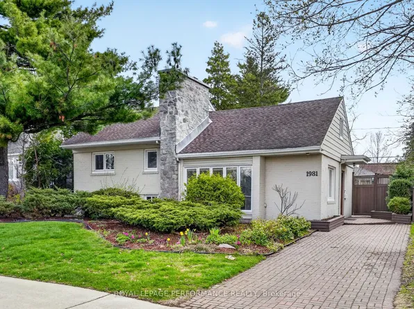 1981 Alta Vista Dr, Ottawa, ON K1H 7K9