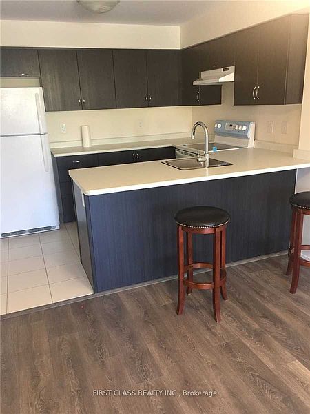Toronto Townhouse for rent - 2 Bedrooms — photo 5