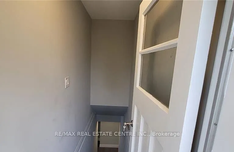 5 Orlanda Rd #BASEMENT — Photo 8
