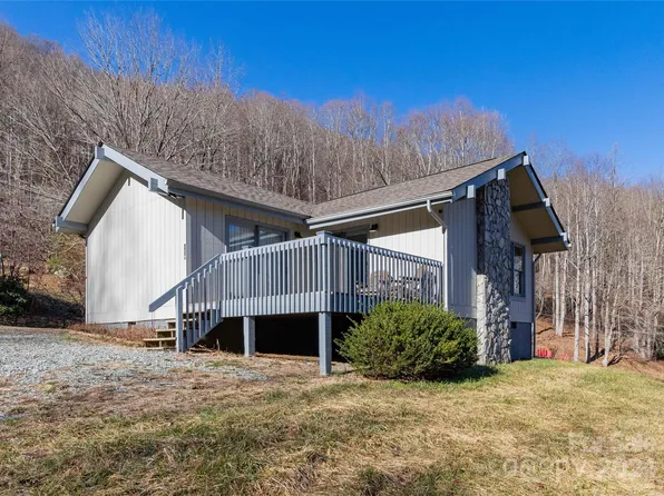 119 Fir Cir, Canton, NC 28716