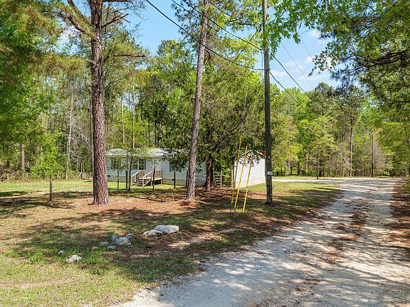 2nd image of 1543 Powell Church Road