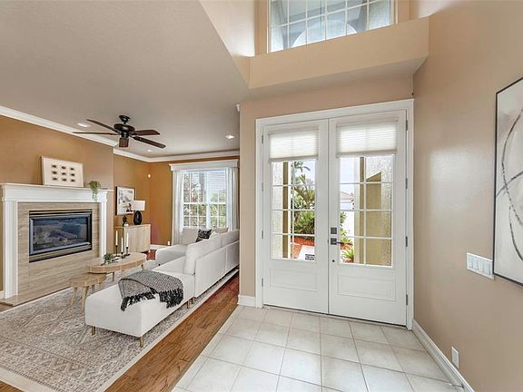 4th image of 313 10TH AVENUE E