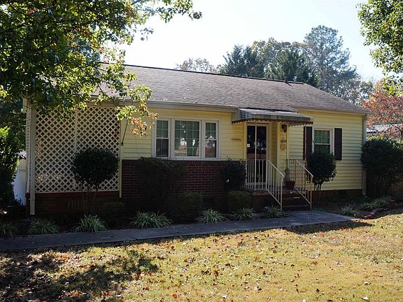 3rd image of 106 Dove Ln