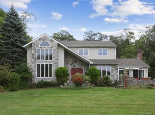 799 Candlewood Lake Rd S, New Milford, CT 06776