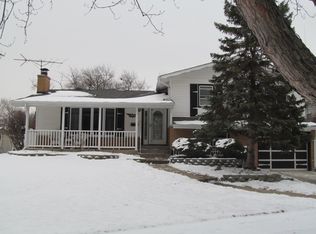 15405 Alameda Ave, Oak Forest, IL 60452