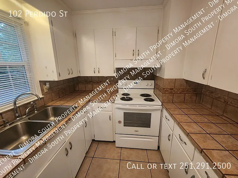 102 Perdido St — Photo 16