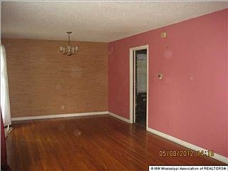 5th image of 1501 Bennington Cv