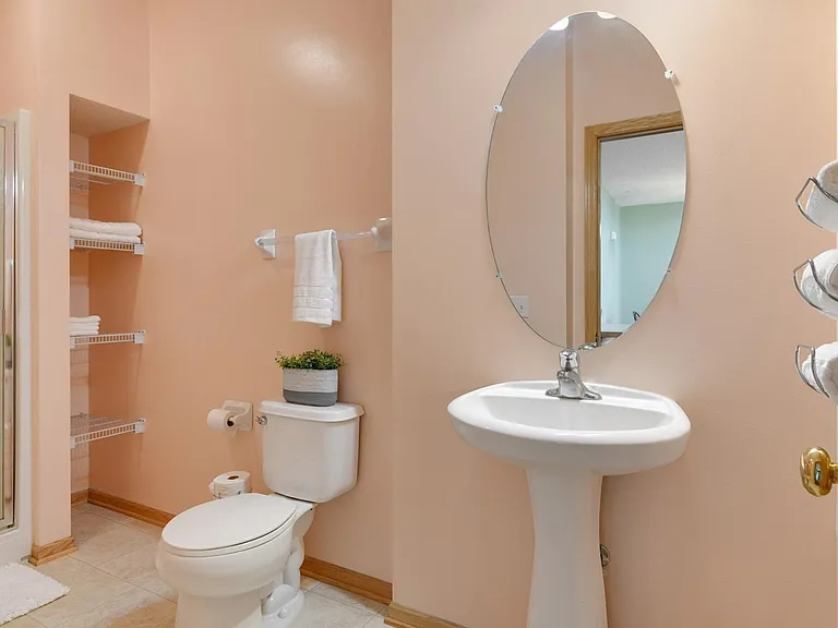 6605 Olive Ln N — Photo 17