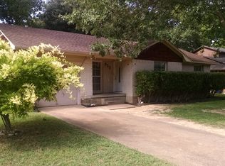 925 Treasure Rd, Garland, TX 75041