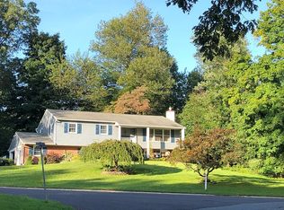 837 Hunters Run Rd, Pottstown, PA 19465