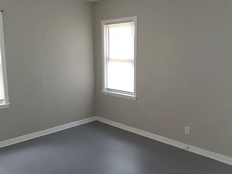 3990 Russell Dr #A — Photo 2
